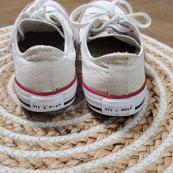Converse Chuck Taylor Youth Size 3 - Picture 6 of 9